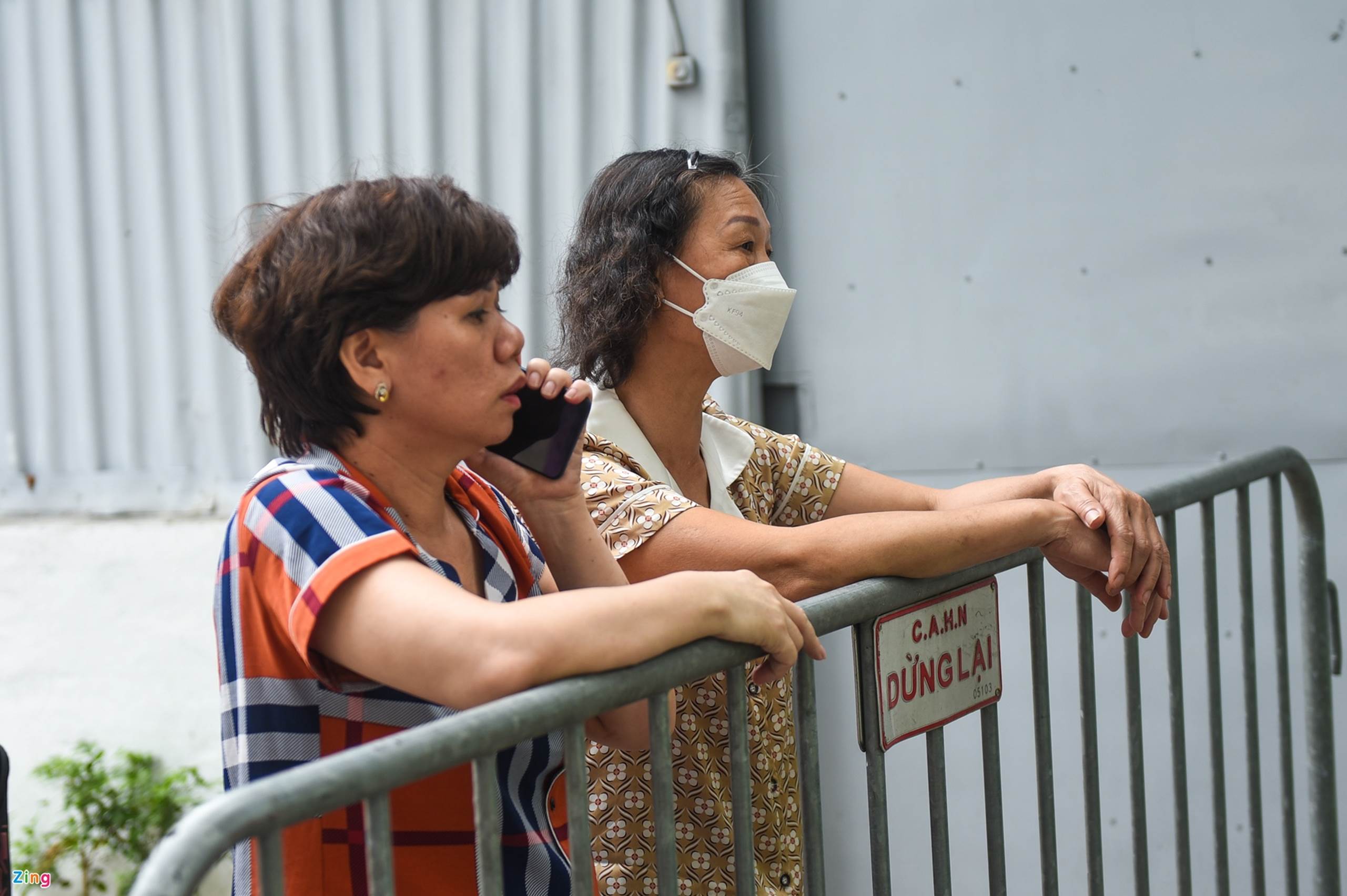 Chuồng cọp bọc kín nơi xảy ra vụ hỏa hoạn khiến 4 bà cháu tử vong-9