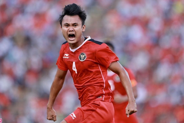 Văn Tùng ngăn cầu thủ U22 Indonesia gây sự-10