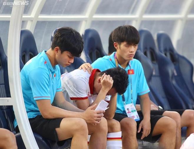 U22 Việt Nam bật khóc, gục ngã sau trận thua U22 Indonesia-13