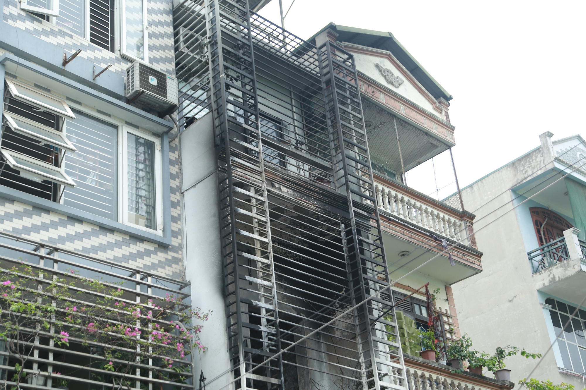 Hiện trường thương tâm vụ hỏa hoạn ở Hà Nội khiến 4 bà cháu tử vong-3