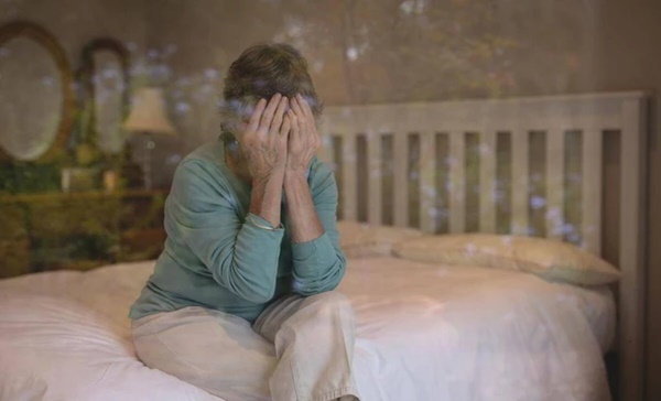 Người mẹ nghỉ hưu thỏa sức đi du lịch, câu nói của con trai gây cắn rứt lương tâm-4