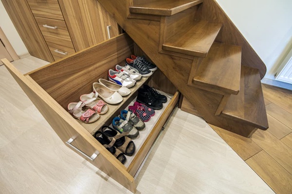 9 ý tưởng tận dụng góc chết dưới chân cầu thang-9