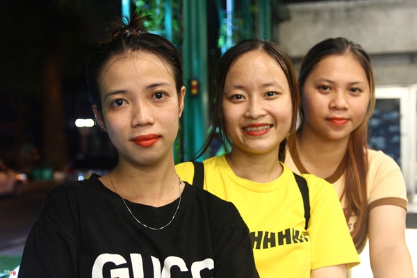 Đêm diễn cuối cùng của Thành Lộc ở Idecaf, khán giả òa khóc-7