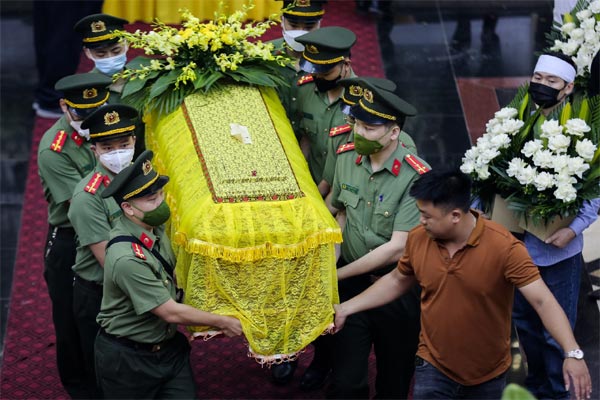 Quán cà phê Phê La ở phố cổ bốc cháy-1