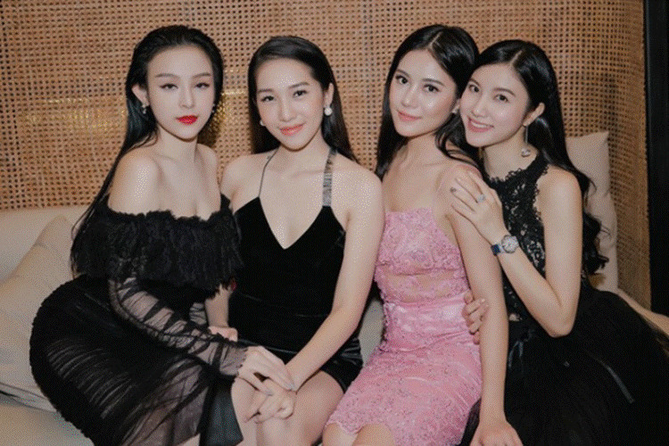 Bộ tứ hot girl Hà thành: Người ở biệt thự 80 tỷ, người lấy ca sĩ nổi tiếng, sinh nhiều con vẫn trông như gái son-3