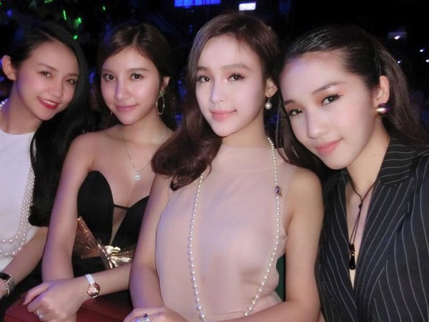 Bộ tứ hot girl Hà thành: Người ở biệt thự 80 tỷ, người lấy ca sĩ nổi tiếng, sinh nhiều con vẫn trông như gái son-1