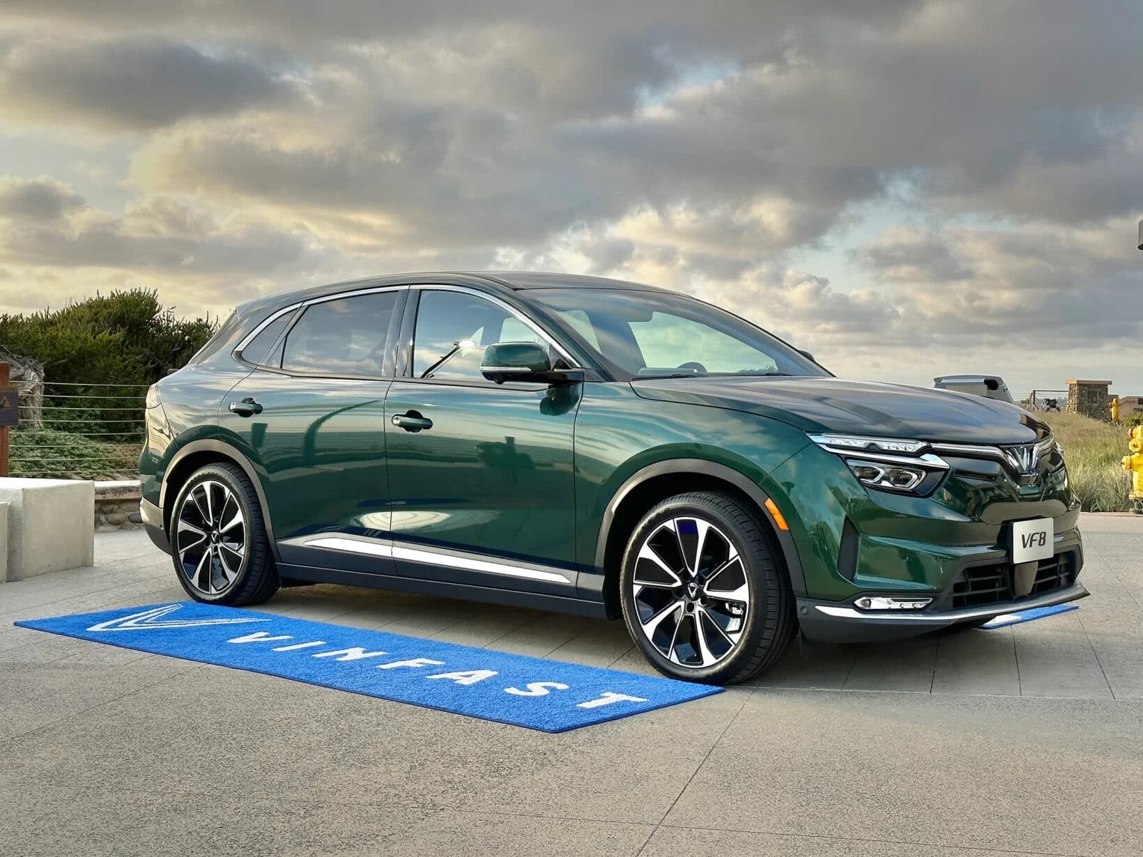 Chuyên trang ô tô Mỹ: VinFast VF 8 sẽ là đối thủ ‘đáng gờm’ trên thị trường-6