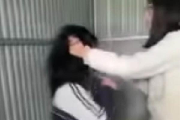 Kinh hoàng phát hiện học sinh tàng trữ hung khí, cỏ Mỹ-4