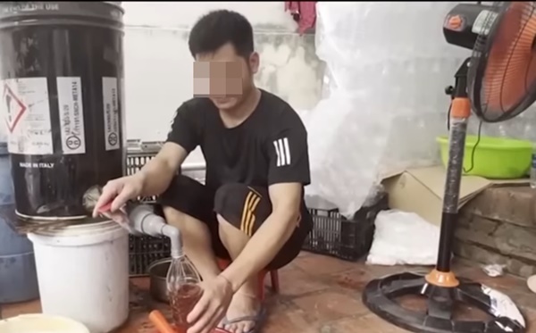 Hàng nghìn lít mật ong giả bị bắt quả tang, làm thế nào để nhận biết chất lượng?-2