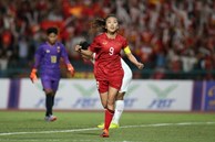 'Xé lưới' Myanmar, Huỳnh Như ăn mừng theo phong cách Ronaldo