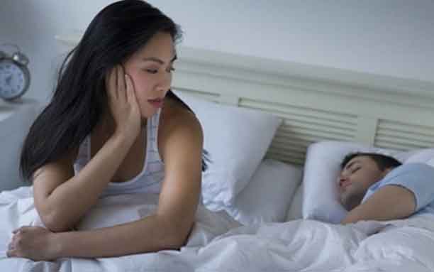 Nhờ chị hàng xóm, tôi phát hiện thu nhập thật của chồng-1