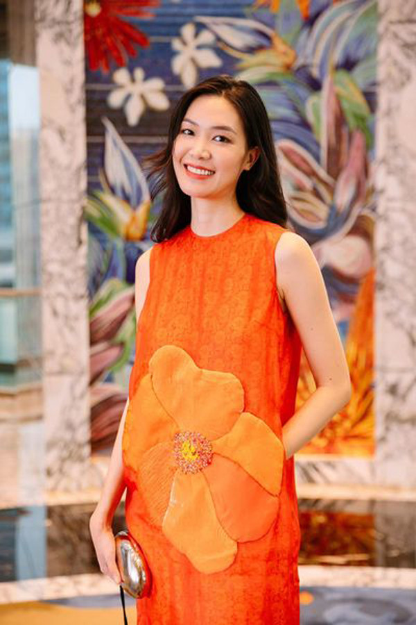 Tuổi 33 kín tiếng của Hoa hậu Thùy Dung: Theo gia đình sang sống trời Tây-8