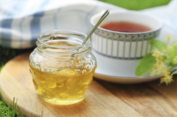 Mật ong mệnh danh là liều thuốc tự nhiên, nhưng đừng bao giờ pha mật ong theo cách này vì sẽ gây biến chất-1
