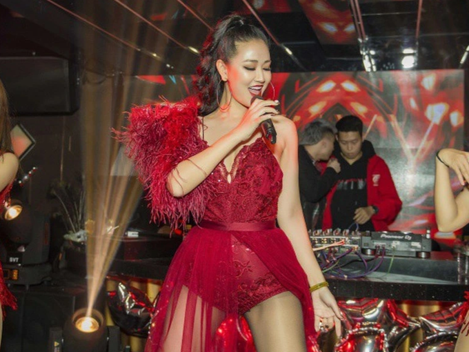 Ca sĩ Maya: Mỹ nhân nóng bỏng thành mẹ đơn thân, bán hàng online nuôi con-3