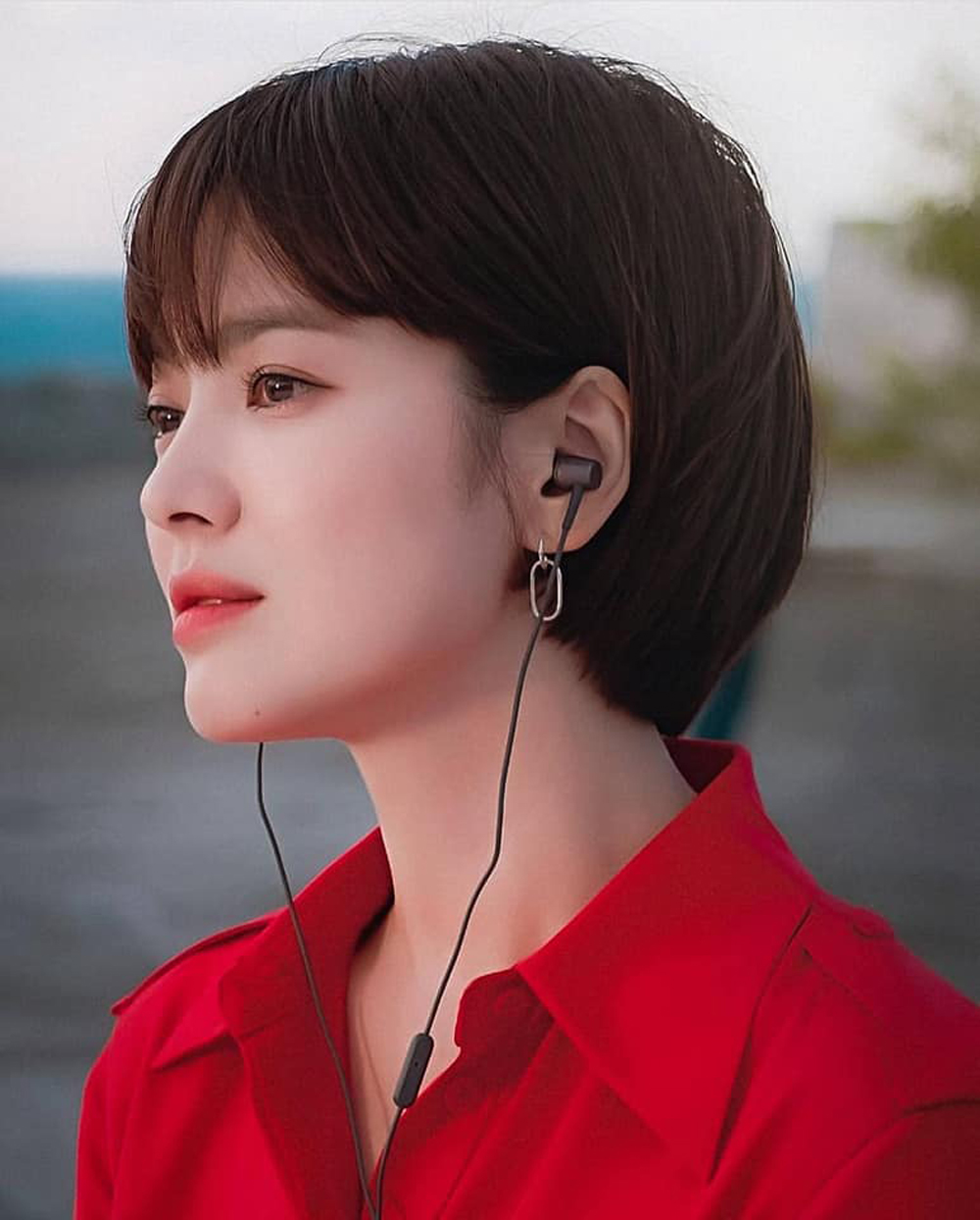 4 kiểu tóc không bao giờ lỗi mốt của Song Hye Kyo-3