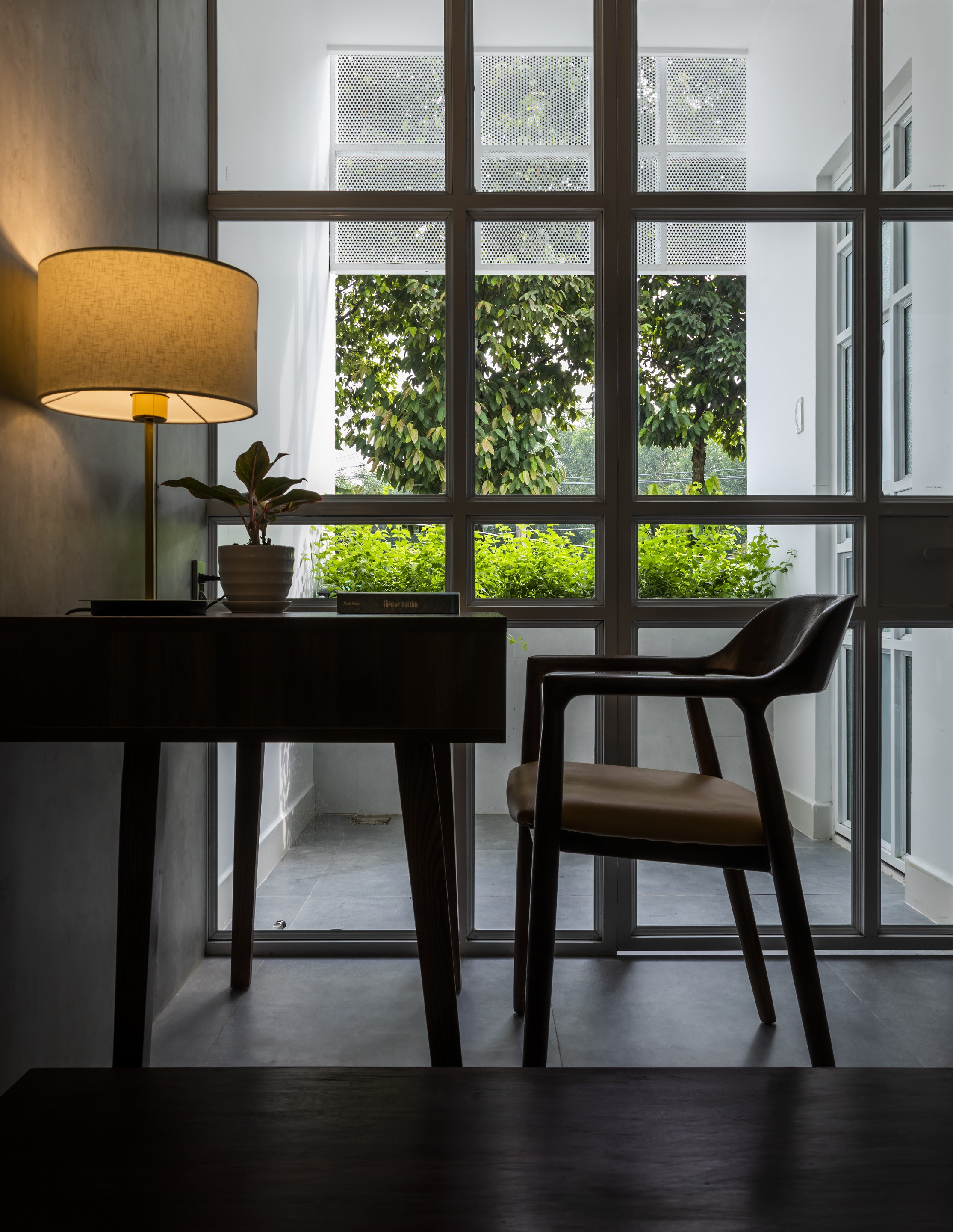 Nhà phố yên bình, gần gũi thiên nhiên của cô giáo độc thân-10