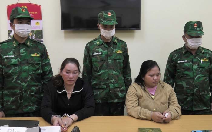 Mẹ cùng con gái mang 95 triệu đồng đi mua ma túy-1