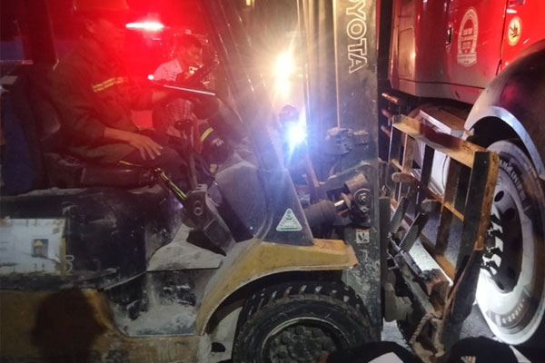 Bắt giữ đối tượng nghi ngáo đá, thường xuyên quậy phá hàng xóm-2