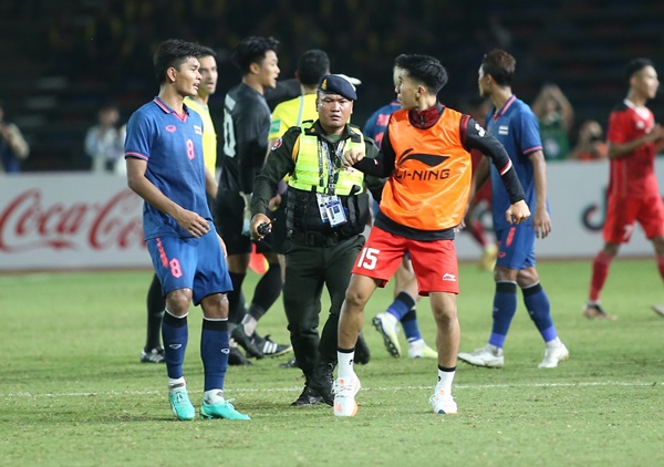 Ẩu đả kinh hoàng ở trận chung kết SEA Games 32-4