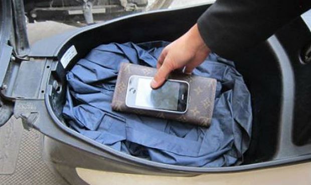 5 món đồ tuyệt đối không để trong cốp xe máy khi nắng nóng-1