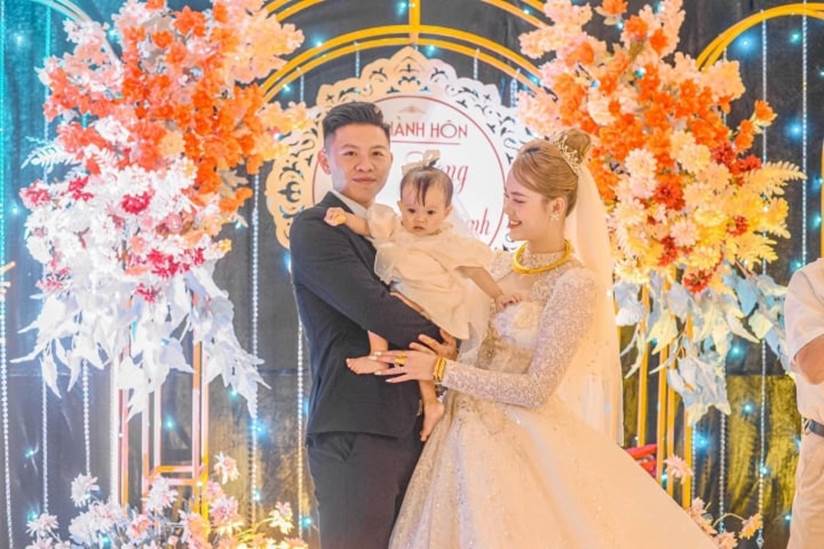 Vợ cầu thủ Vũ Tiến Long U22 Việt Nam: Gương mặt xinh đẹp, vóc dáng gợi cảm-3