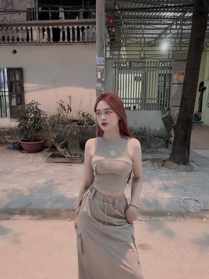 Vợ cầu thủ Vũ Tiến Long U22 Việt Nam: Gương mặt xinh đẹp, vóc dáng gợi cảm-4