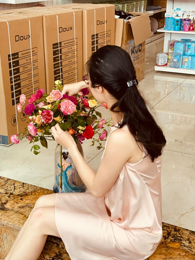 Mẹ 1 con chia sẻ kinh nghiệm dưỡng hoa, giúp bông nào bông nấy cũng nở đều tăm tắp-3