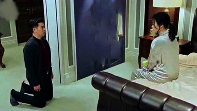 Ly hôn chỉ lãi mỗi đứa con, 2 năm sau mẹ chồng cũ đến tìm đưa tôi cuốn sổ 2 tỷ-1