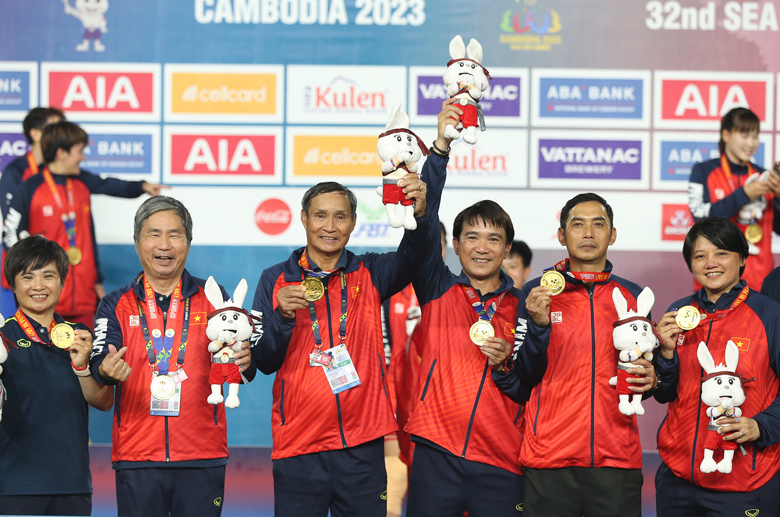 Xem xét đề xuất trao danh hiệu Anh hùng Lao động cho HLV Mai Đức Chung-3