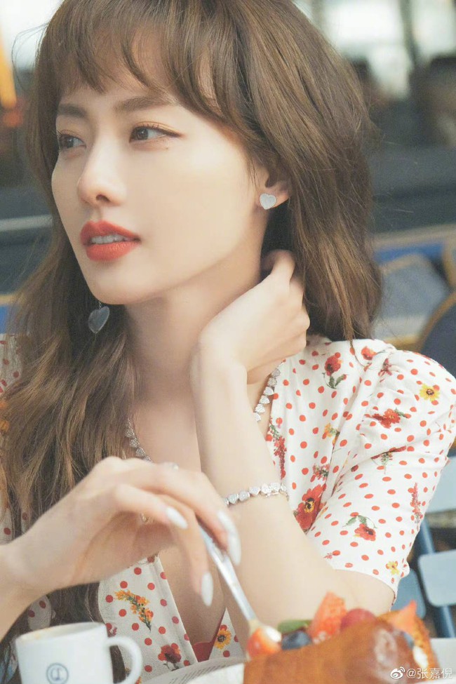 3 chiêu đốt mỡ của Trương Gia Nghê: Không cần tập luyện đổ mồ hôi mà vẫn sở hữu body cân mọi chuẩn mực Cbiz-3