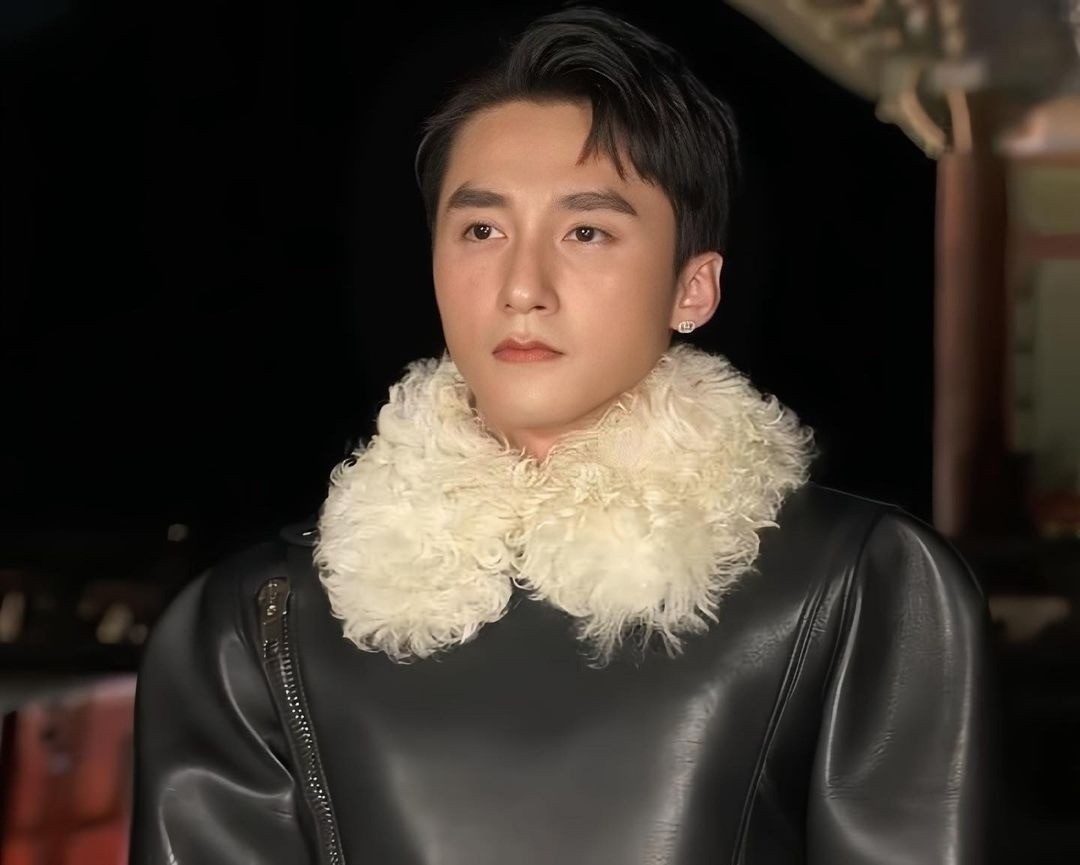 Sơn Tùng bị chê nhà quê dù mặc nguyên cây hàng hiệu-3