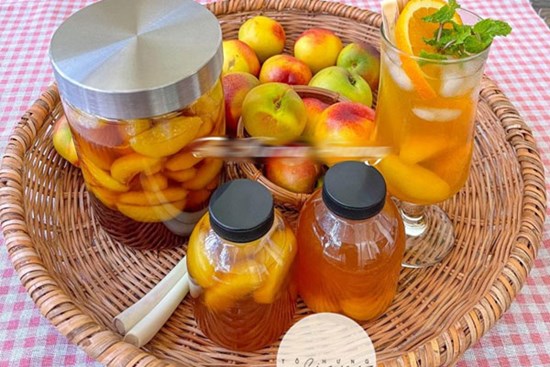 Học mẹ đảm cách làm đào ngâm và pha trà đào cam sả mát lạnh, ngon 