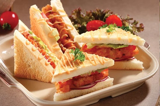 Ăn sáng nhanh gọn với pizza biến tấu từ sandwich