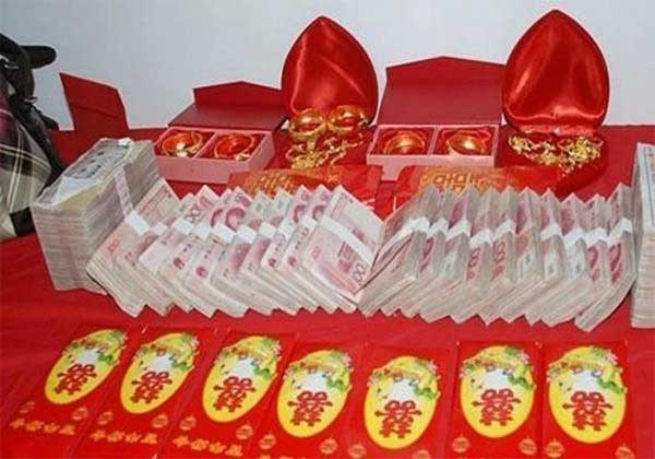 Nạn hét giá cô dâu khiến nhà trai còng lưng trả nợ, phụ nữ có lên đời?-2