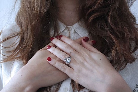 Vợ chết lặng trước lý do chồng ngoại tình