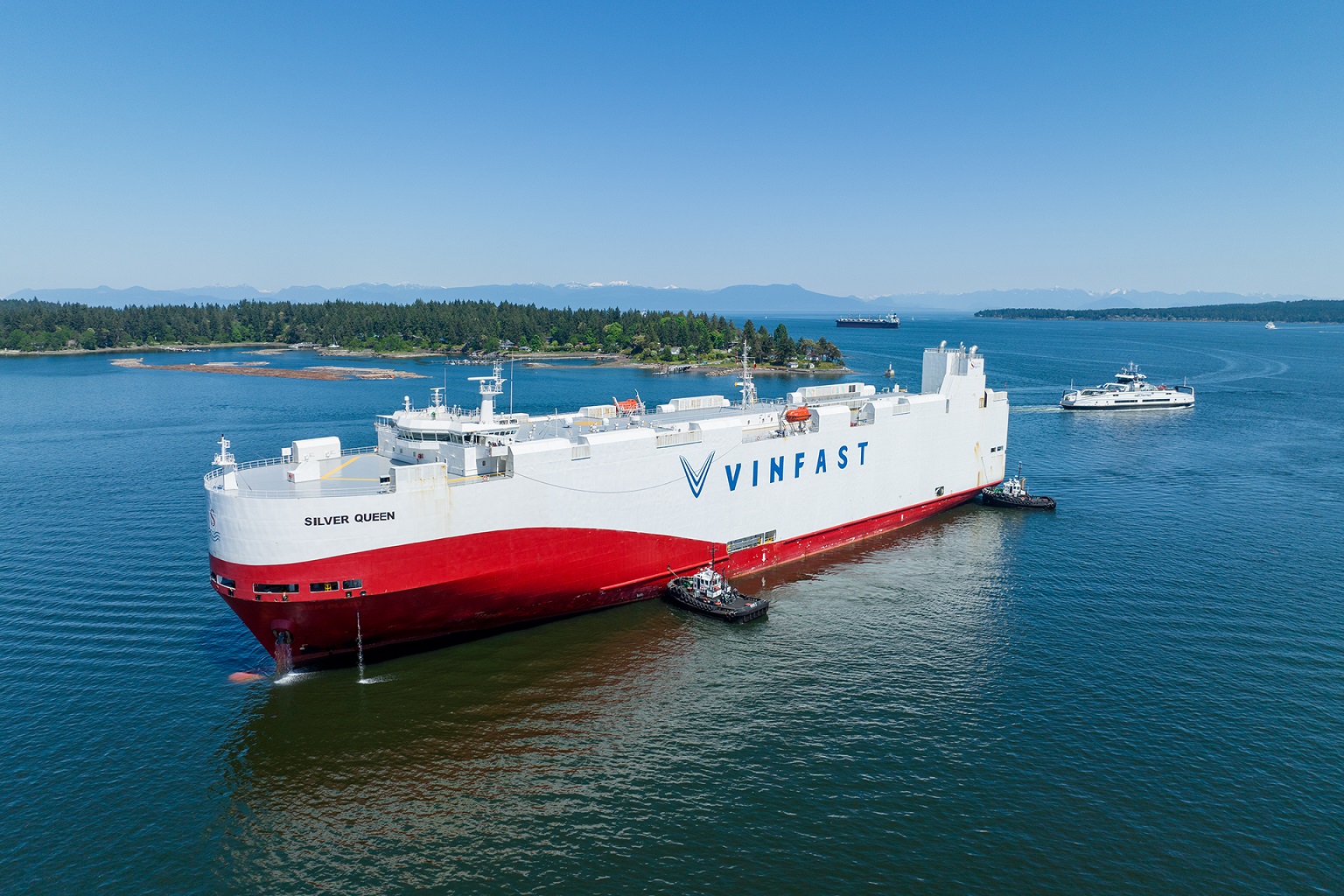 Lô VinFast VF 8 đầu tiên cập cảng Canada, sẵn sàng bàn giao từ tháng 6-1