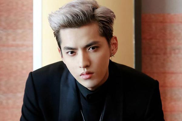 Sau Ngô Diệc Phàm, Viêm Á Luân bất ngờ bị tố lạm dụng nam thanh niên 17 tuổi-3