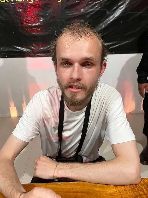 Doanh nhân sát hại bạn gái người mẫu, dùng Google Dịch giúp phi tang thi thể-3