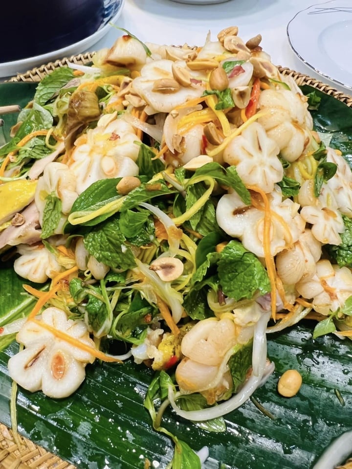 Vì sao món gỏi gà măng cụt lại hot đến vậy?-1