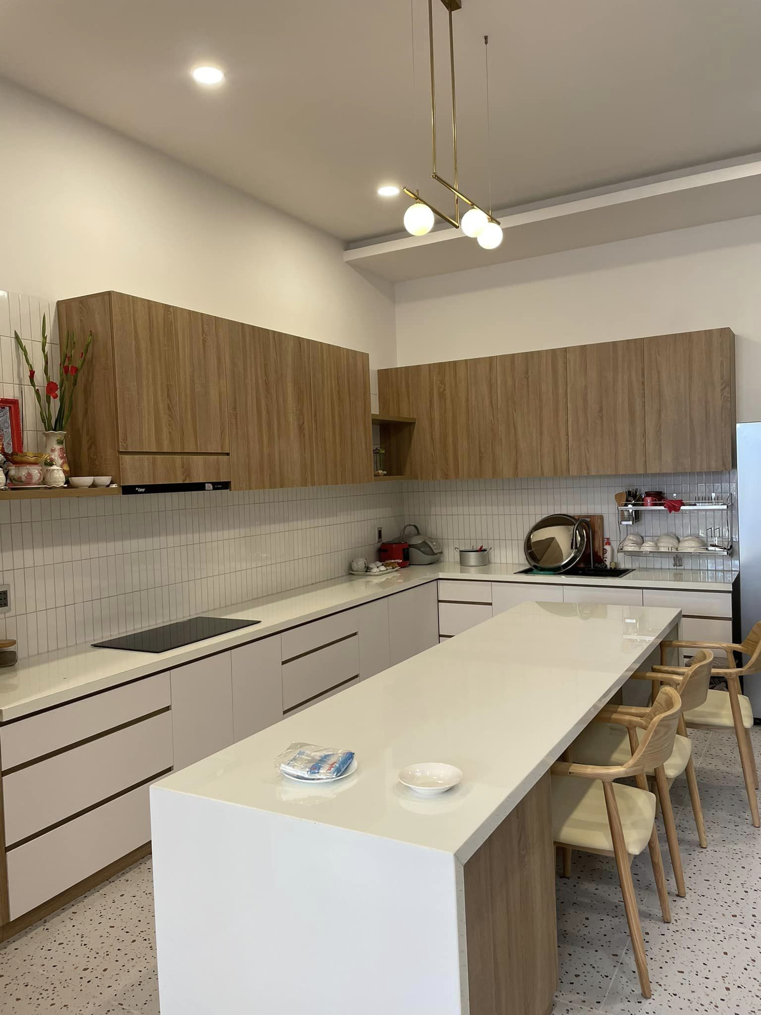 Căn nhà phố kết hợp phong cách hiện đại và cổ điển-3