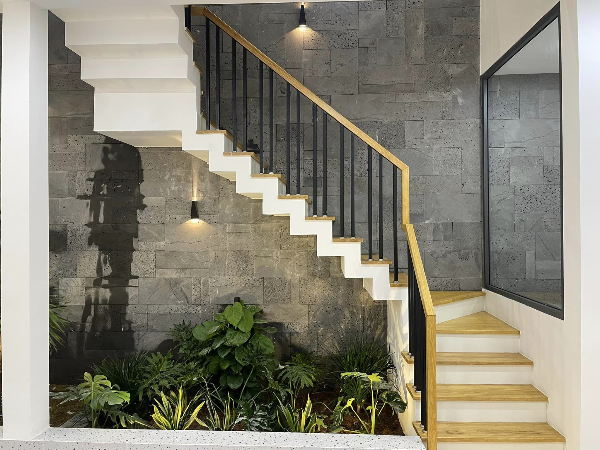 Căn nhà phố kết hợp phong cách hiện đại và cổ điển-13