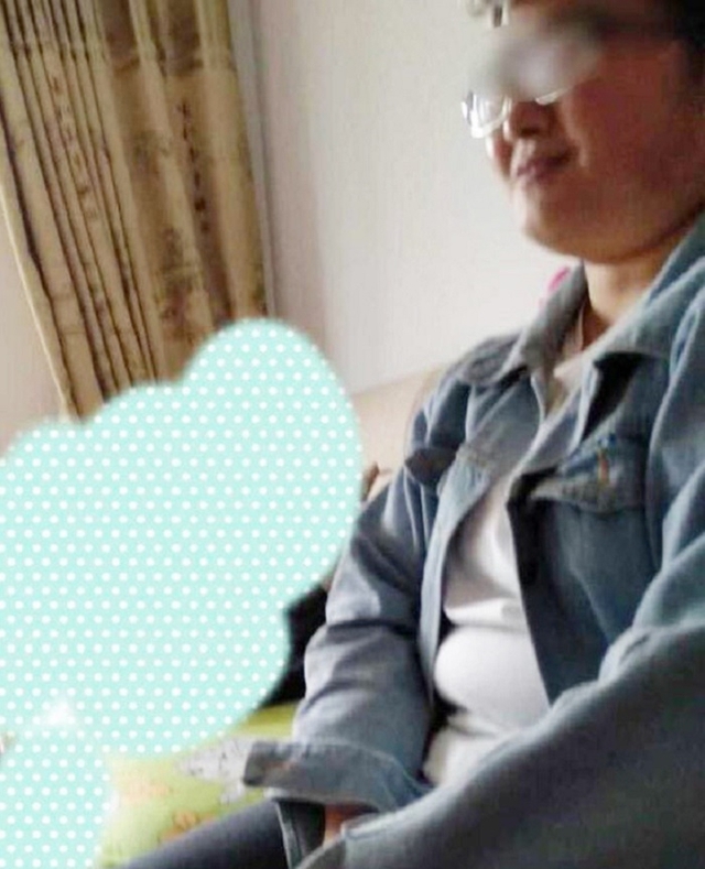 Tưởng yêu được tình đầu xinh xắn trên mạng, chàng trai choáng váng khi nhìn thấy nhan sắc bà thím của bạn gái lần đầu gặp gỡ-2