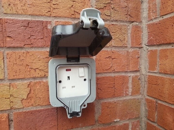 Có cần rút điện máy giặt sau khi không sử dụng?-2