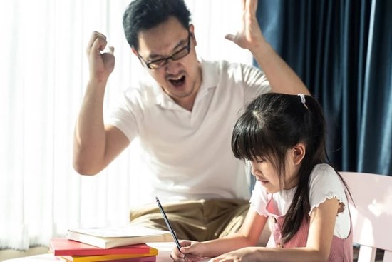 3 câu nói làm hư con đang được nhiều bậc cha mẹ sử dụng hàng ngày