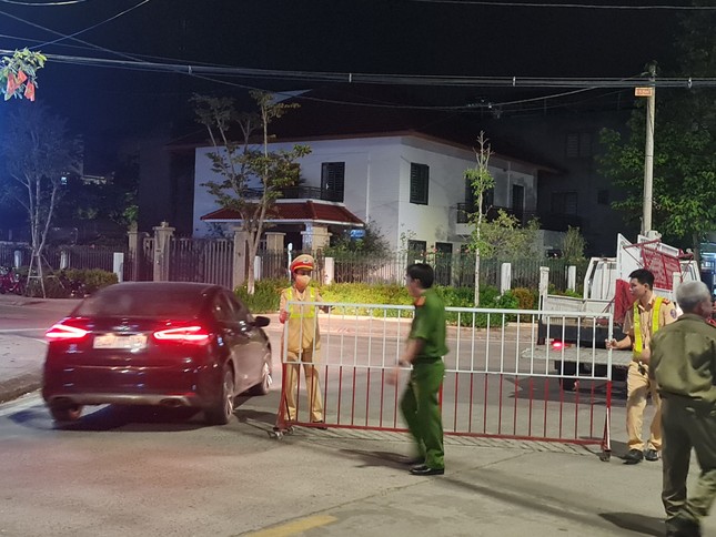 Cảnh sát phong tỏa khu vực nhà cựu Bí thư Lào Cai Nguyễn Văn Vịnh-1