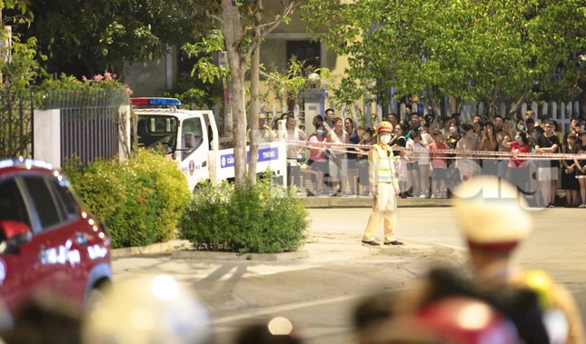 Cảnh sát phong tỏa khu vực nhà cựu Bí thư Lào Cai Nguyễn Văn Vịnh-13