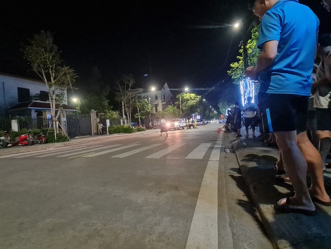 Cảnh sát phong tỏa khu vực nhà cựu Bí thư Lào Cai Nguyễn Văn Vịnh-14