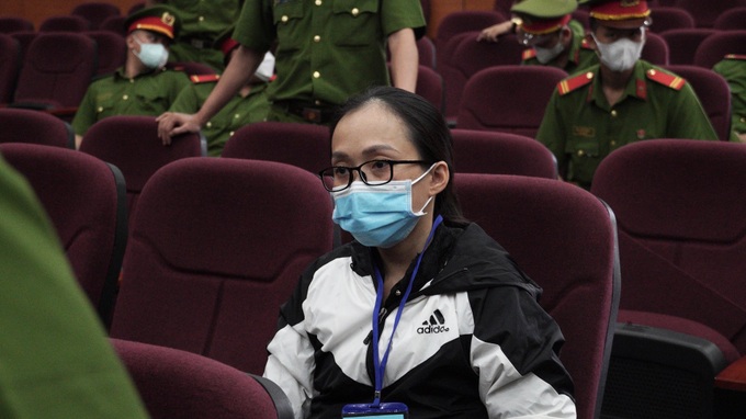Xét xử vụ Alibaba: Vợ Nguyễn Thái Luyện bất ngờ được giảm 9 năm tù-3