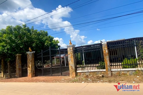 Cận cảnh căn nhà đơn sơ của Hoa hậu vừa thú nhận bị buộc thôi học, nhiều lần muốn sửa nhà cho mẹ mà không được-7