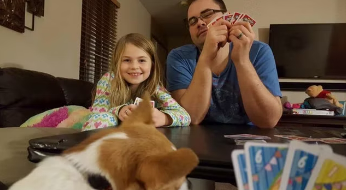 Bé gái bị mẹ ruột bắt cóc hơn 6 năm được tìm thấy nhờ một bộ phim tài liệu-2